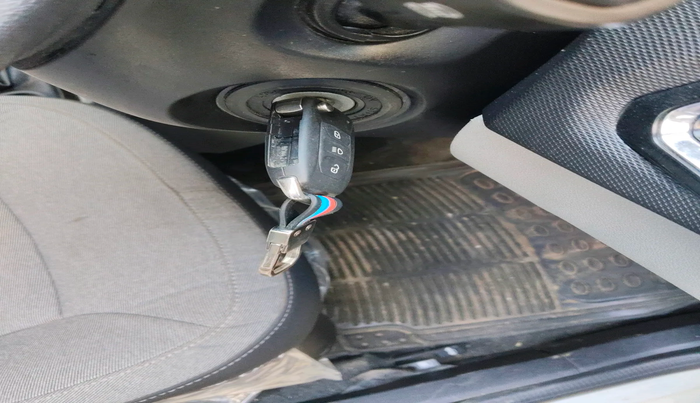 2024 Tata Tiago XT CNG, Petrol, Manual, 17,018 km, interior