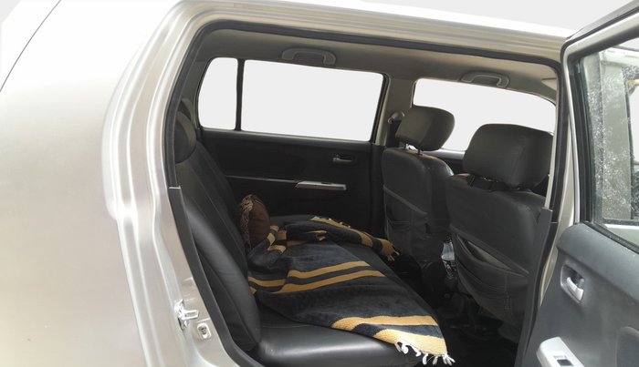 2011 Maruti Wagon R 1.0 VXI, Petrol, Manual, 1,38,653 km, interior