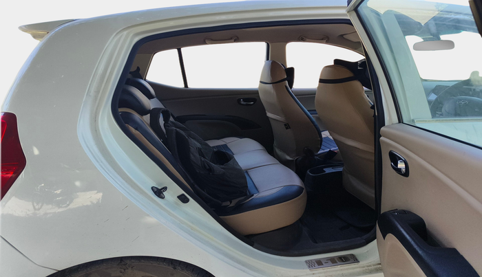 2013 Hyundai i10 SPORTZ 1.2 AT, Petrol, Automatic, 86,930 km, interior