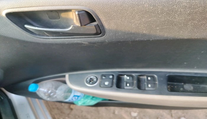 2017 Hyundai Grand i10 MAGNA 1.1 CRDI, Diesel, Manual, 1,58,981 km, interior