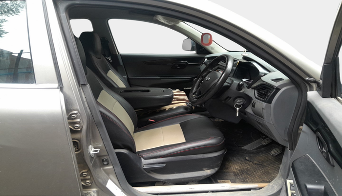 2017 Mahindra KUV 100 NXT K2 P 6 STR, Petrol, Manual, 65,130 km, interior