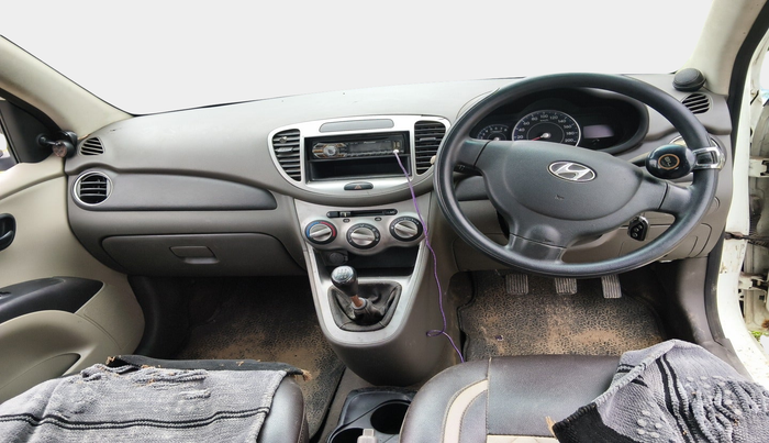 2013 Hyundai i10 ERA 1.1, Petrol, Manual, 71,796 km, interior