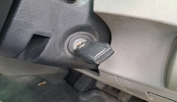 2016 Mahindra Kuv100 K8 D 6 STR, Diesel, Manual, 1,36,037 km, interior