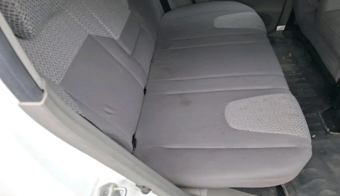 2016 Mahindra Kuv100 K8 D 6 STR, Diesel, Manual, 1,36,037 km, interior