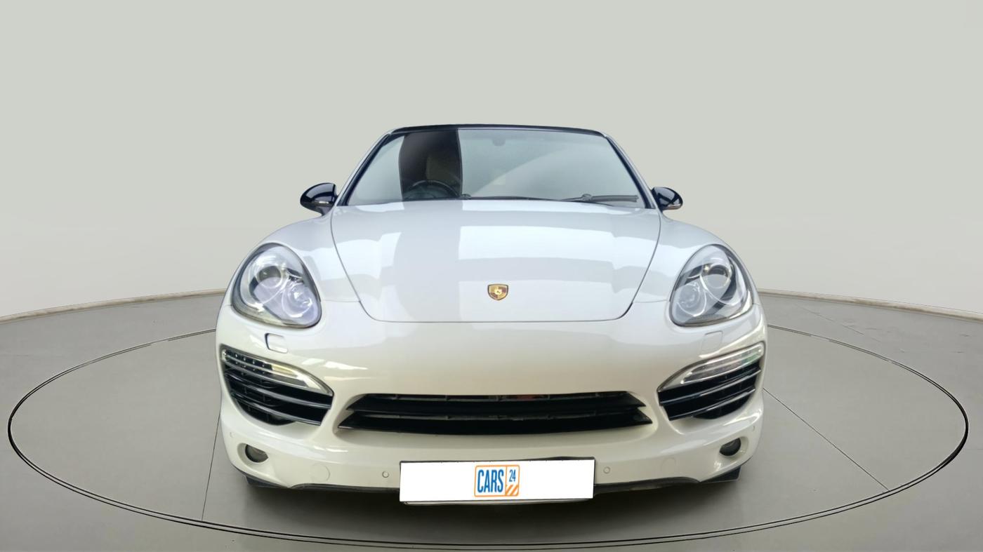 2015 Porsche Cayenne DIESEL, Diesel, Automatic, 1,67,500 km, exterior