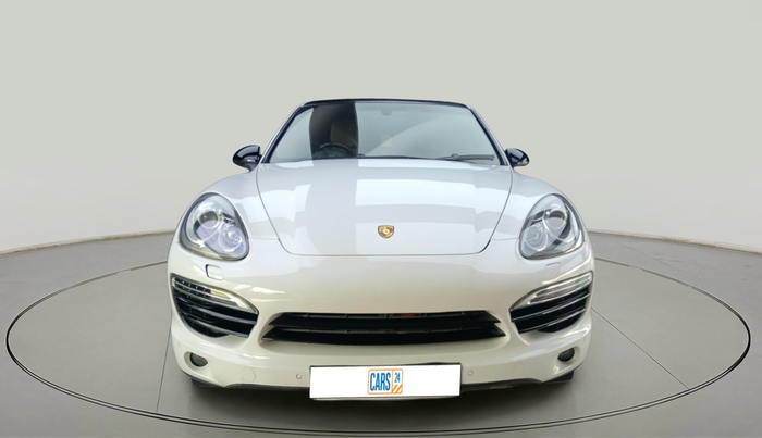 2015 Porsche Cayenne DIESEL, Diesel, Automatic, 1,66,725 km, exterior