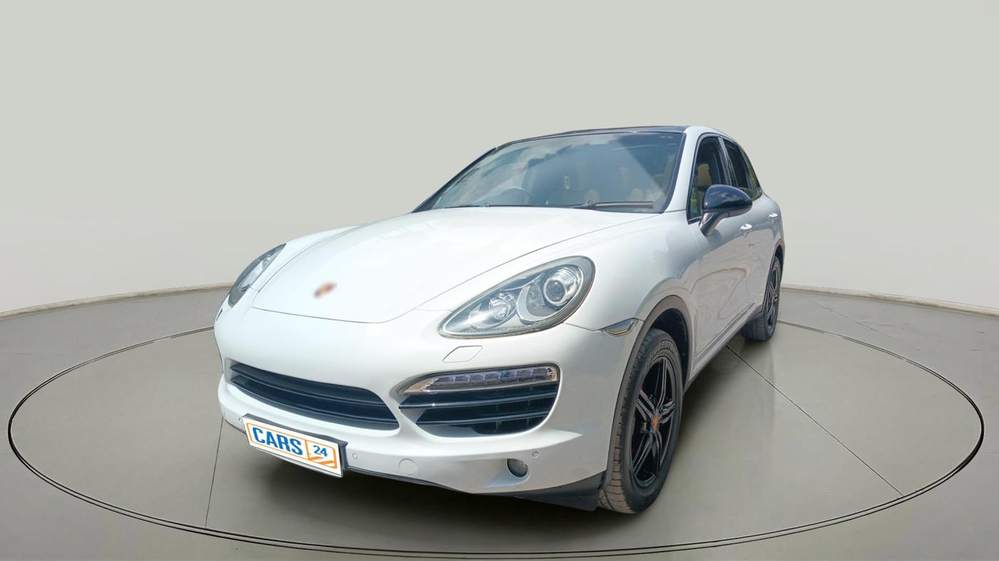 2015 Porsche Cayenne DIESEL, Diesel, Automatic, 1,67,500 km, exterior
