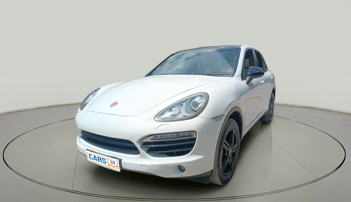 2015 Porsche Cayenne DIESEL, Diesel, Automatic, 1,66,725 km, exterior