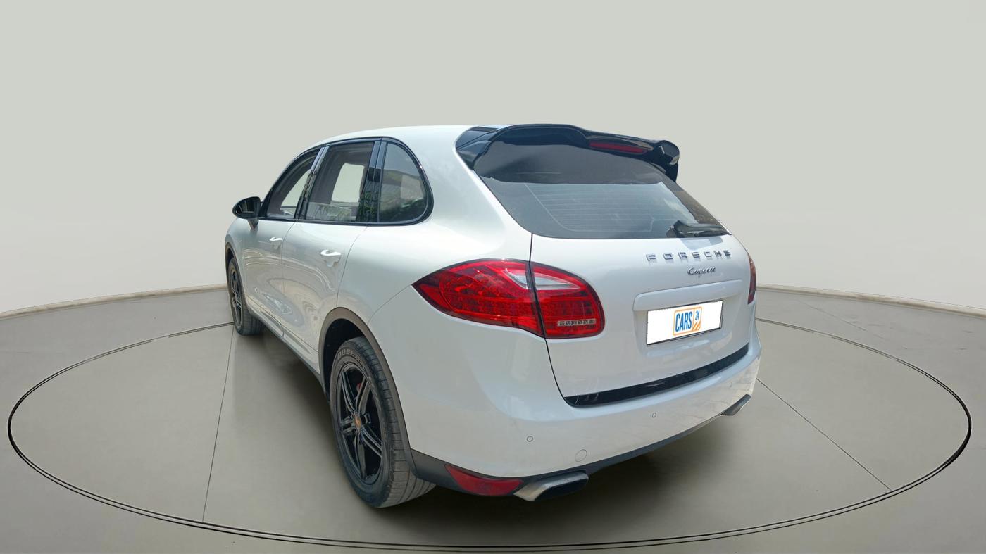 2015 Porsche Cayenne DIESEL, Diesel, Automatic, 1,67,500 km, exterior