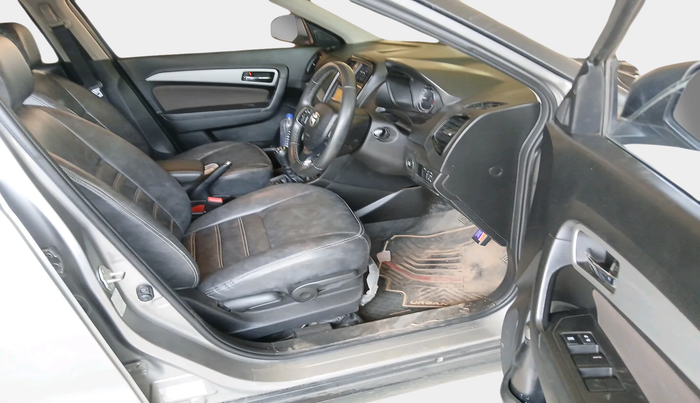 2021 Toyota URBAN CRUISER PREMIUM GRADE AT, Petrol, Automatic, 72,406 km, interior