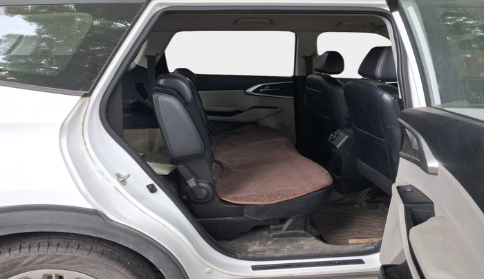 2023 KIA CARENS PRESTIGE 1.5 PETROL 7 STR, Petrol, Manual, 33,854 km, interior