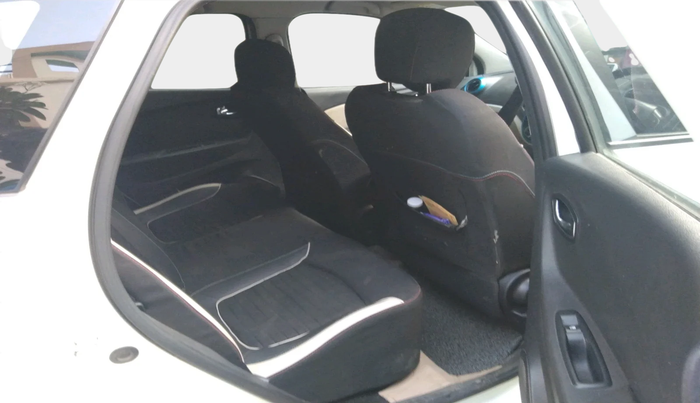 2017 Renault Captur RXT DIESEL DUAL TONE, Diesel, Manual, 1,60,192 km, interior