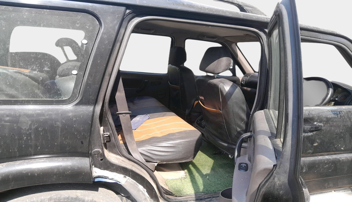 2013 Mahindra Scorpio VLX 2WD, Diesel, Manual, 1,64,784 km, interior