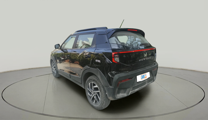 2024 Mahindra XUV 3XO AX5L 1.2 TGDi AT, Petrol, Automatic, 15,947 km, exterior