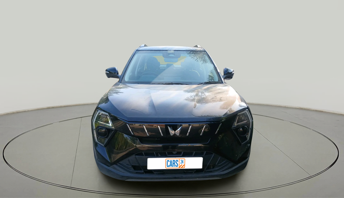 2024 Mahindra XUV 3XO AX5L 1.2 TGDi AT, Petrol, Automatic, 15,947 km, exterior