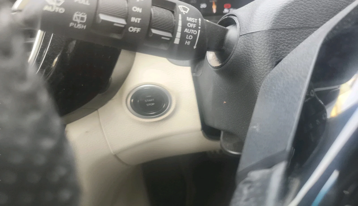 2024 Mahindra XUV 3XO AX5L 1.2 TGDi AT, Petrol, Automatic, 15,947 km, interior