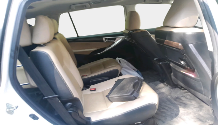 2020 Toyota Innova Crysta 2.4 ZX 7 STR, Diesel, Manual, 62,072 km, interior