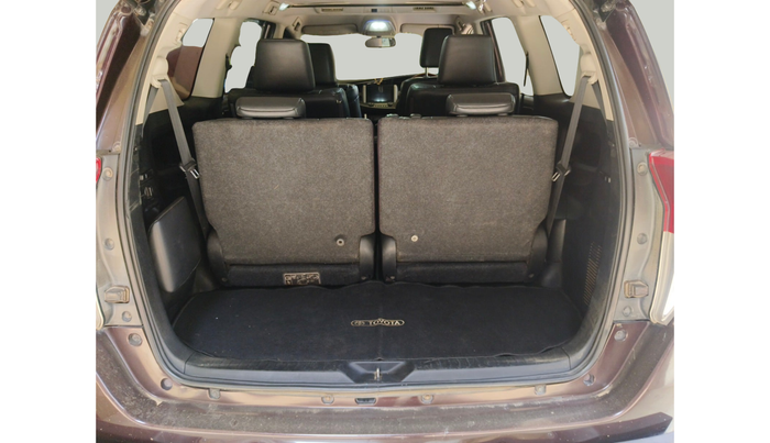 2016 Toyota Innova Crysta 2.4 ZX 7 STR, Diesel, Manual, 2,25,553 km, exterior