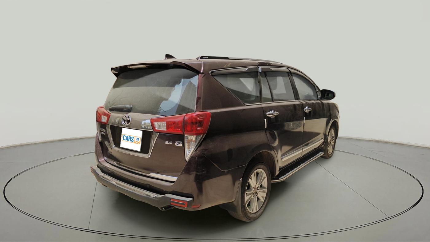 2016 Toyota Innova Crysta 2.4 ZX 7 STR, Diesel, Manual, 2,25,553 km, exterior