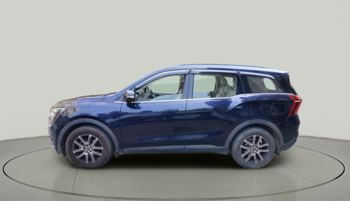 2022 Mahindra XUV700 AX 7 LUXURY D AWD AT 7 STR, Diesel, Automatic, 52,000 km, exterior