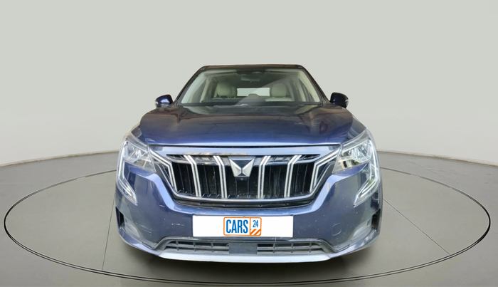 2022 Mahindra XUV700 AX 7 LUXURY D AWD AT 7 STR, Diesel, Automatic, 52,000 km, exterior