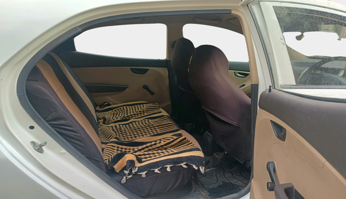 2016 Hyundai Eon ERA +, Petrol, Manual, 76,982 km, interior