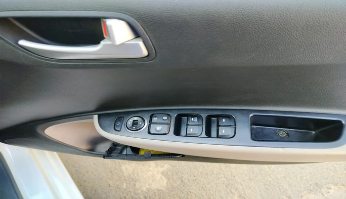 2014 Hyundai Xcent S 1.2, Petrol, Manual, 30,646 km, interior