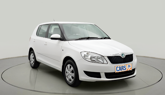 2011 Skoda Fabia AMBIENTE 1.2 MPI, Petrol, Manual, 1,21,112 km, exterior