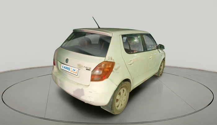 2011 Skoda Fabia AMBIENTE 1.2 MPI, Petrol, Manual, 1,21,112 km, exterior