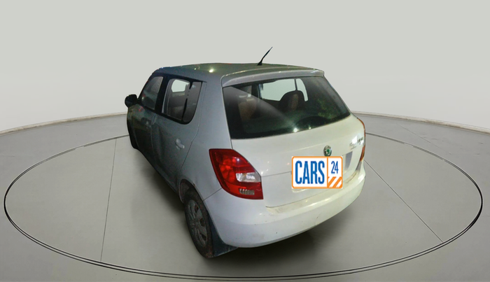 2011 Skoda Fabia AMBIENTE 1.2 MPI, Petrol, Manual, 1,21,112 km, exterior