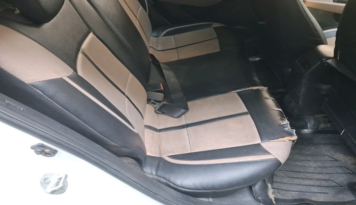 2015 Hyundai Elite i20 ASTA 1.2 (O), Petrol, Manual, 1,19,694 km, interior