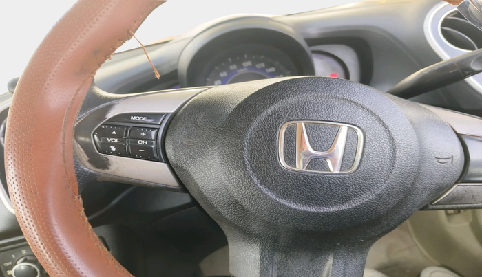 2014 Honda Mobilio 1.5L I-DTEC S, Diesel, Manual, 1,55,509 km, interior