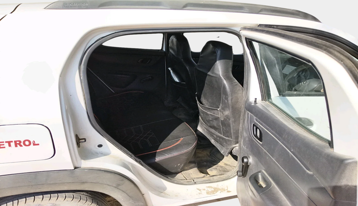 2016 Renault Kwid RXT 0.8, Petrol, Manual, 1,30,908 km, interior