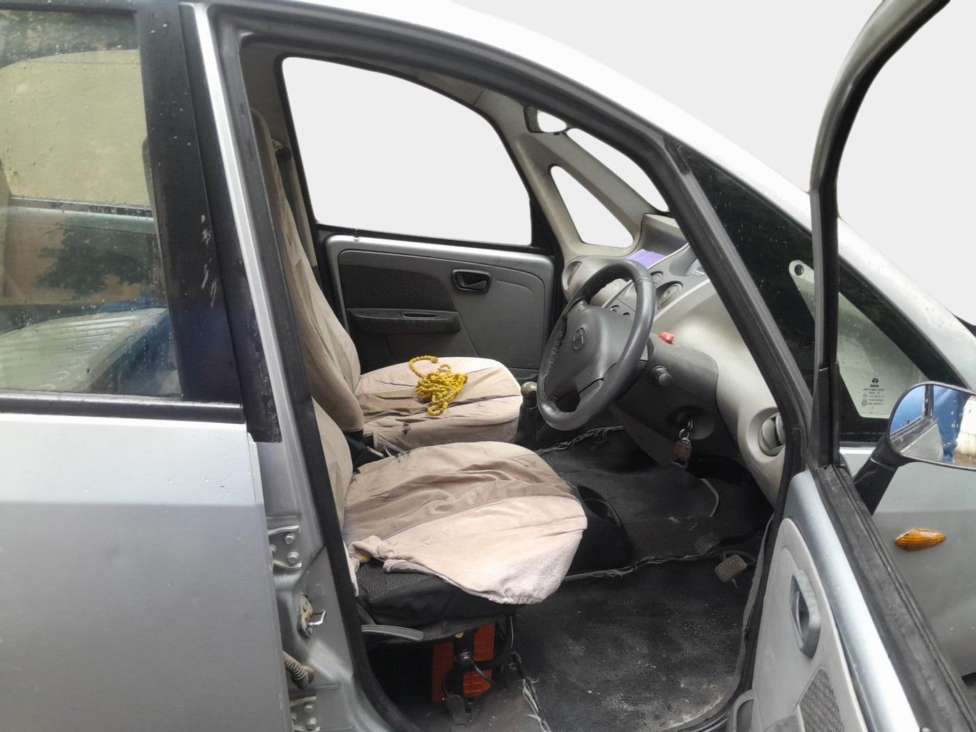 2010 Tata Nano LX, Petrol, Manual, 13,687 km, interior