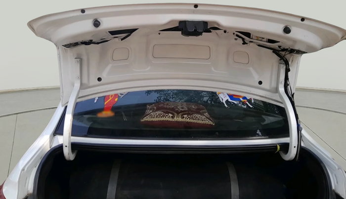 2018 Hyundai Xcent E+, Petrol, Manual, 1,17,592 km, exterior