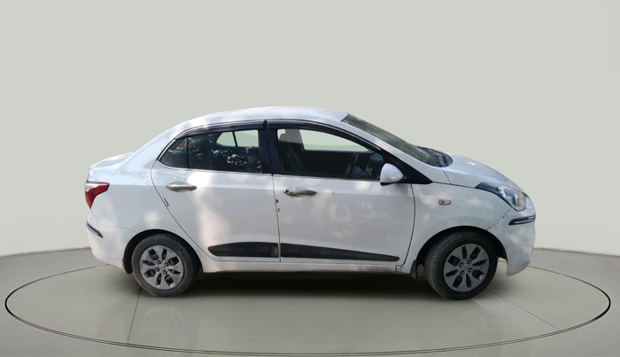 2018 Hyundai Xcent E+, Petrol, Manual, 1,17,592 km, exterior