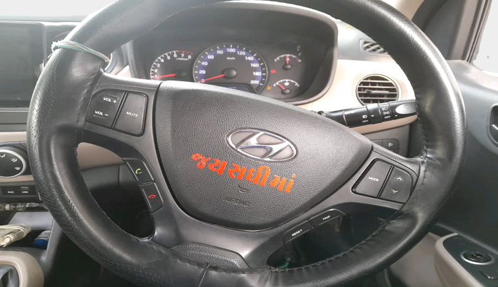 2018 Hyundai Xcent E+, Petrol, Manual, 1,17,592 km, interior