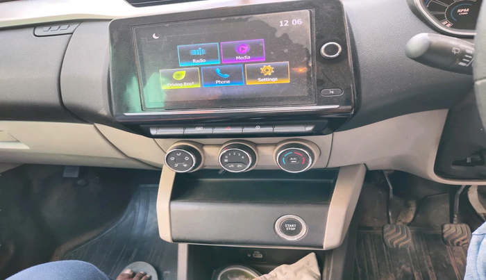 2019 Renault TRIBER RXZ, Petrol, Manual, 57,831 km, interior