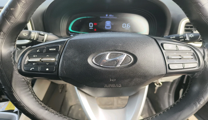 2023 Hyundai VENUE S(O) 1.2, Petrol, Manual, 66,550 km, interior