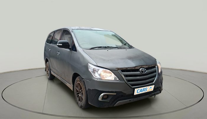 2012 Toyota Innova 2.5 VX 8 STR, Diesel, Manual, 1,40,144 km, exterior
