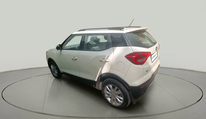 2019 Mahindra XUV300 W8 1.5 DIESEL, Diesel, Manual, 1,17,403 km, exterior