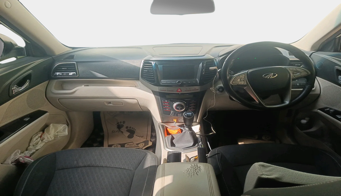 2019 Mahindra XUV300 W8 1.5 DIESEL, Diesel, Manual, 1,17,403 km, interior