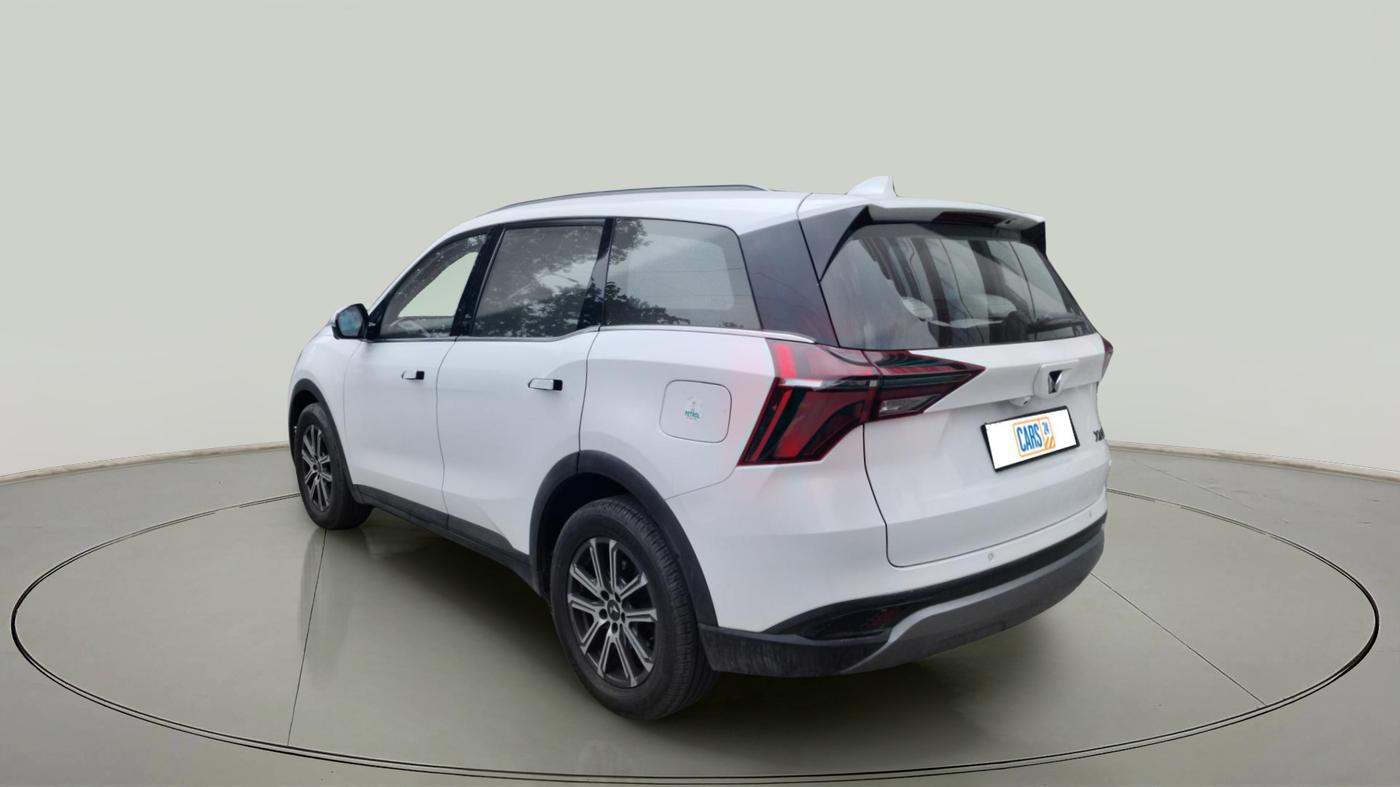 2021 Mahindra XUV700 AX 7 LUXURY P AT 7 STR, Petrol, Automatic, 47,718 km, exterior