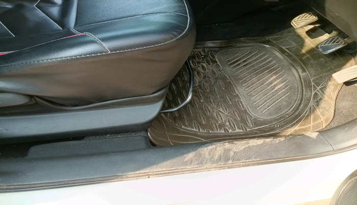 2012 Maruti Swift VXI, Petrol, Manual, 1,30,822 km, interior