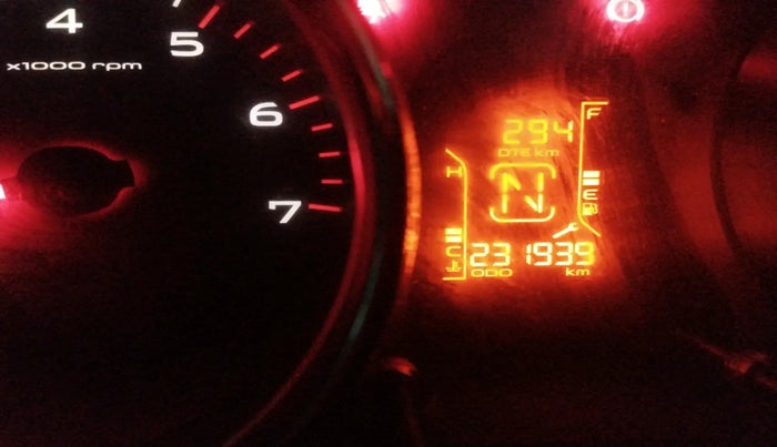 2017 Mahindra TUV300 T10, Diesel, Manual, 2,31,939 km, interior