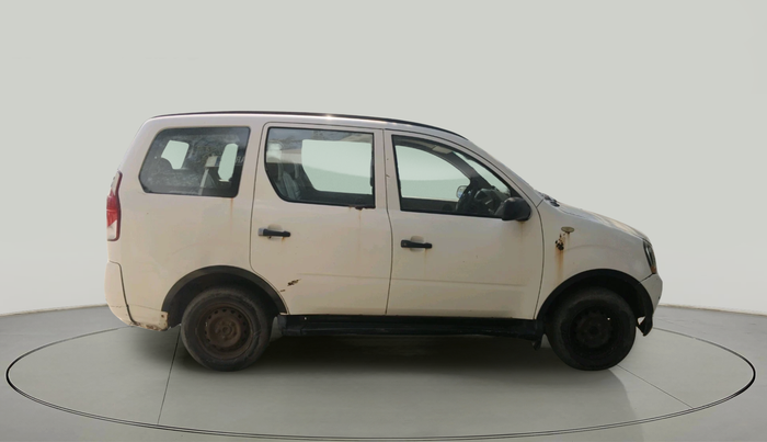 2016 Mahindra Xylo D4, Diesel, Manual, 2,20,725 km, exterior