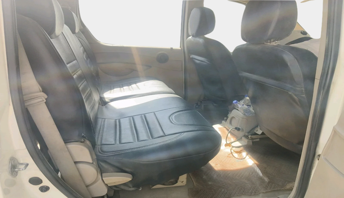 2016 Mahindra Xylo D4, Diesel, Manual, 2,20,725 km, interior