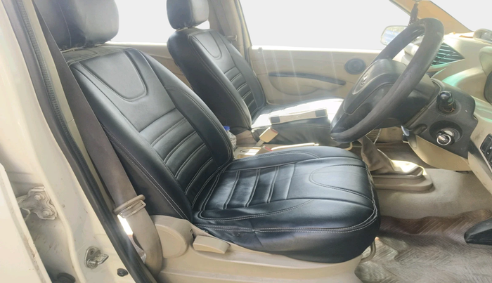 2016 Mahindra Xylo D4, Diesel, Manual, 2,20,725 km, interior