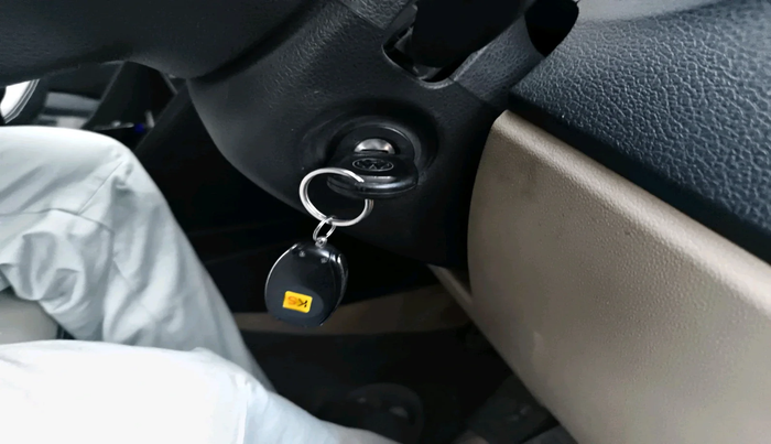 2012 Volkswagen Polo COMFORTLINE 1.2L, Diesel, Manual, 1,33,008 km, interior