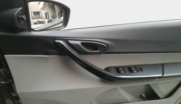 2016 Tata Tiago XT PETROL, Petrol, Manual, 8,459 km, interior